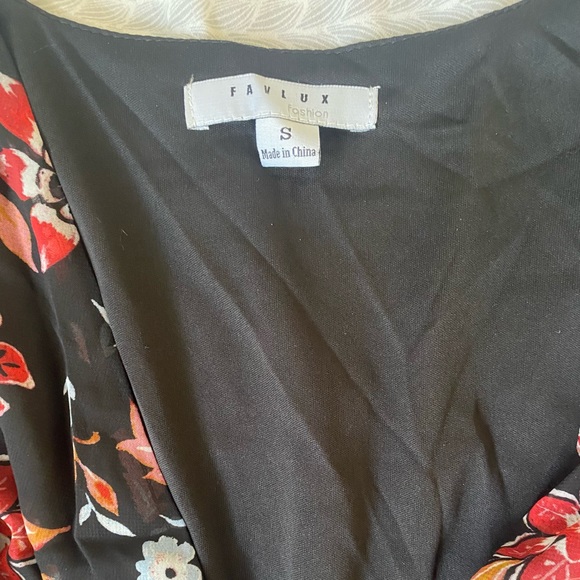 Floral Romper - Picture 3 of 4